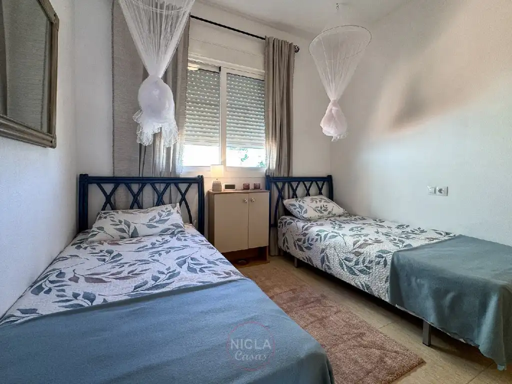Habitación de Apartamento en venta en Cuevas del Almanzora con Aire acondicionado, Terraza y Amueblado