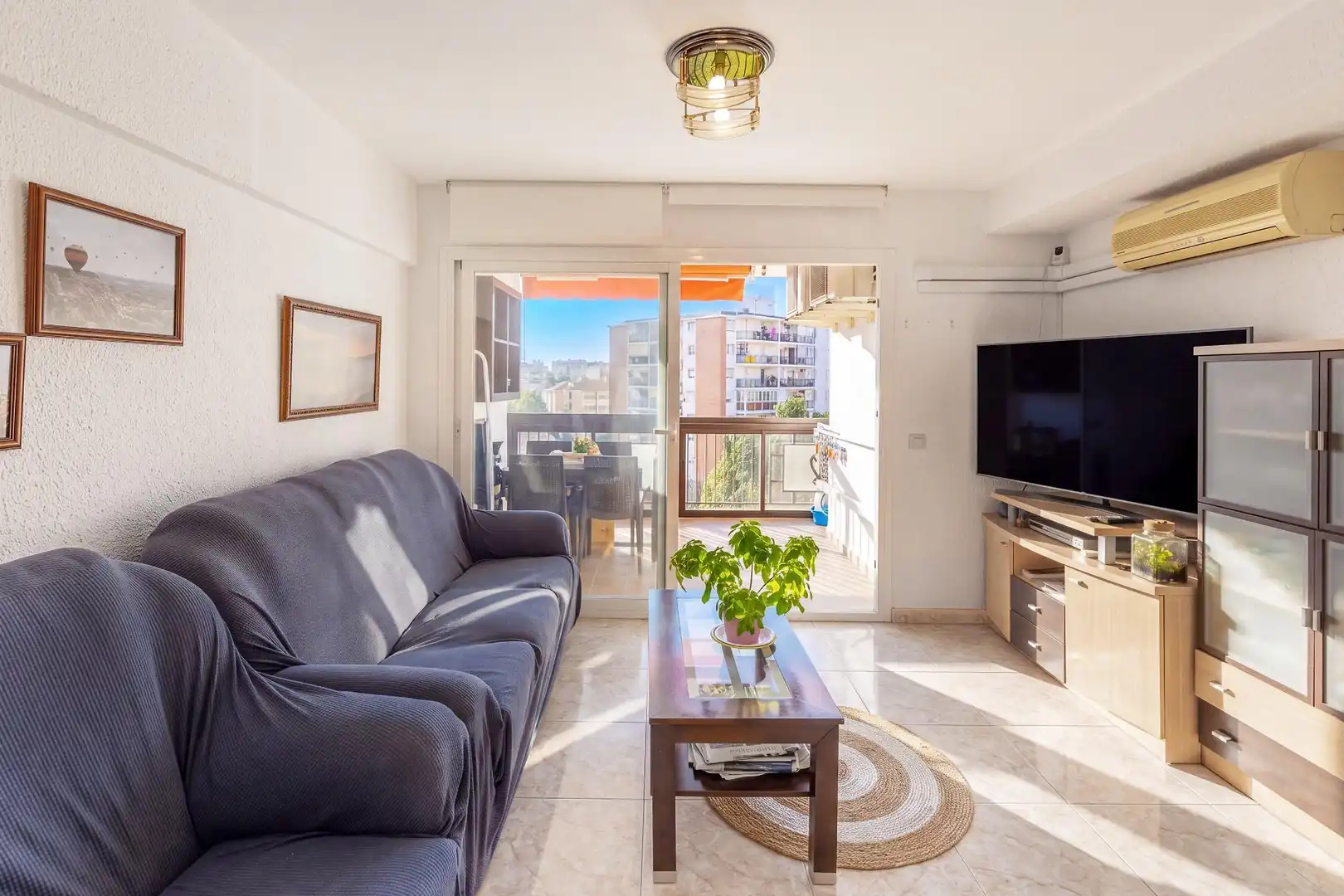 Sala de estar de Piso en venta en Los Boliches 