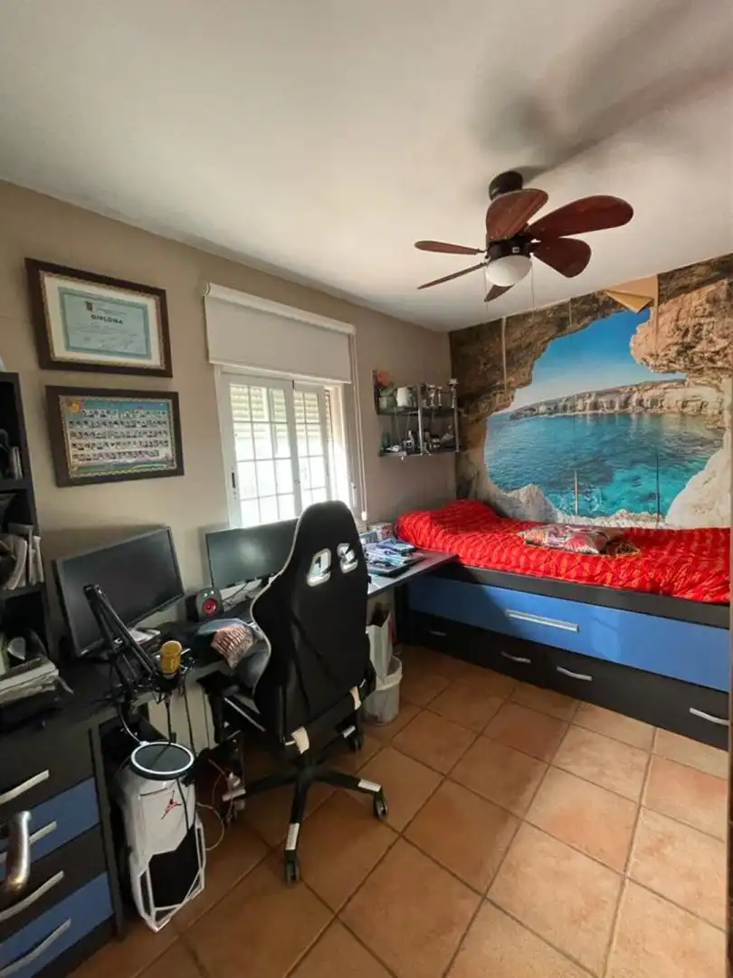 Habitación de Apartamento en venta en La Nucia con Terraza y Amueblado