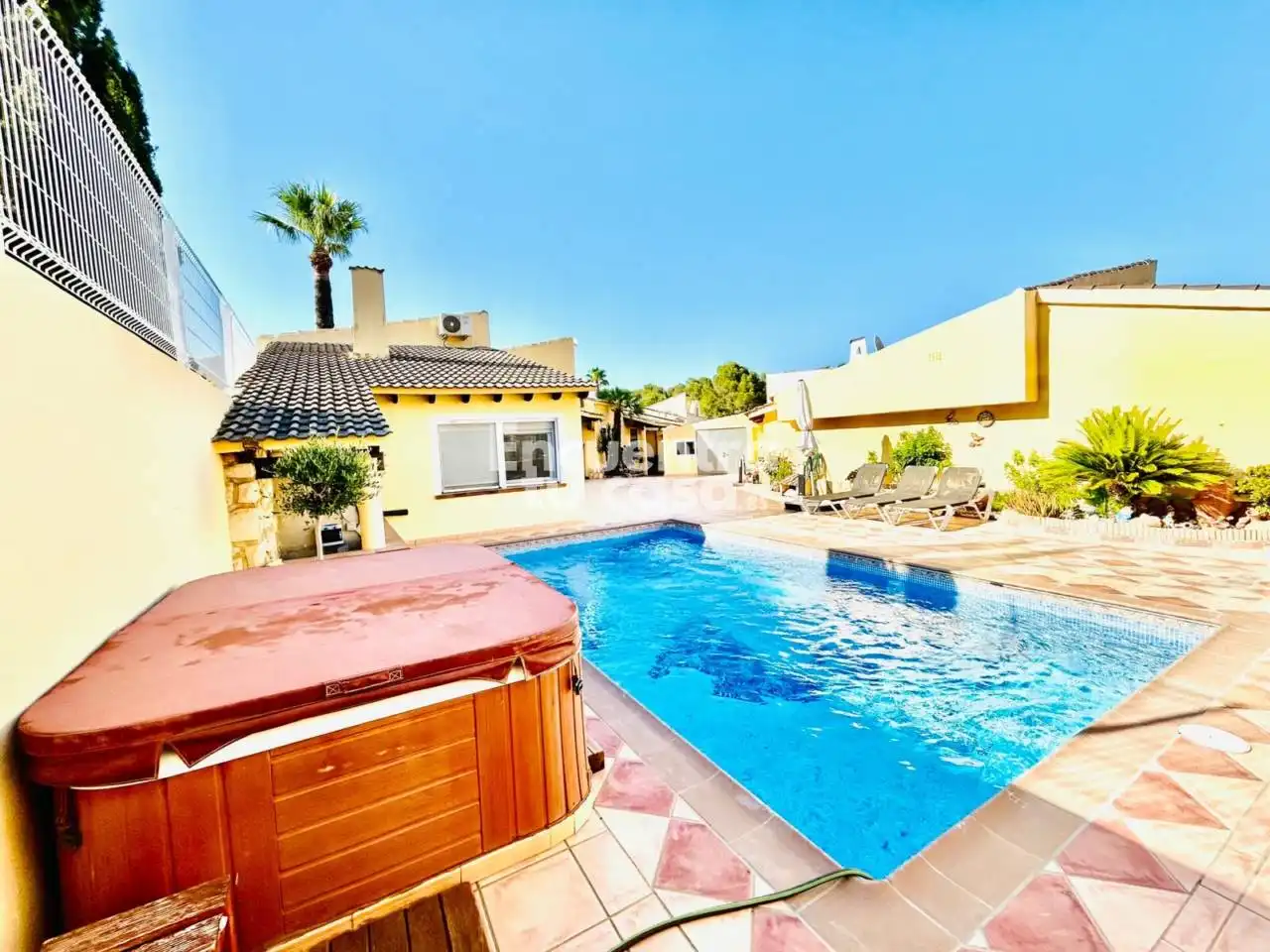 Houses for sale in Calle Orquidies, Barranco Hondo