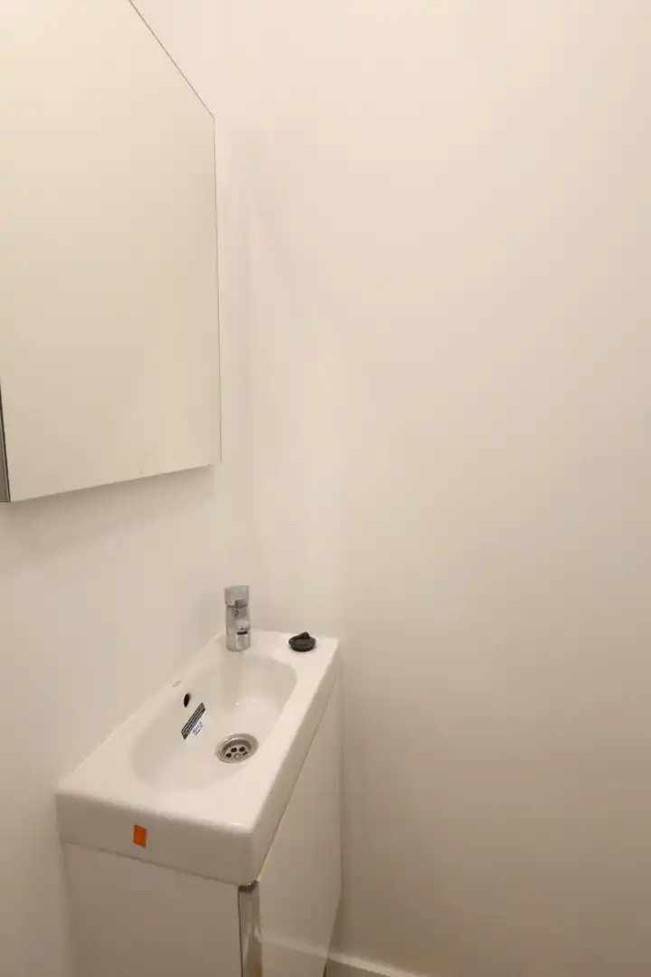 Bathroom of Commercial properties for rent in Barcelona