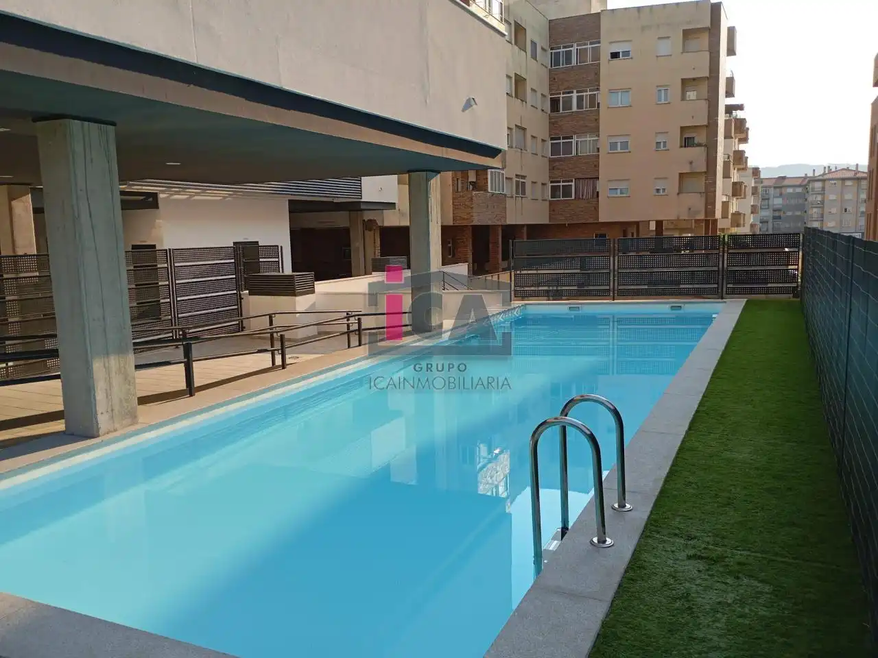 Swimming pool of Flat for rent in Cáceres  with Air Conditioner, Heating and Terrace