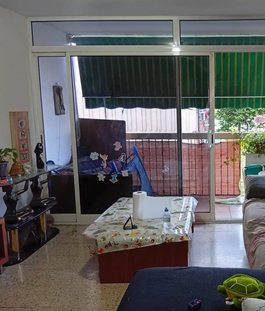 Terraza de Piso en venta en Santa Perpètua de Mogoda con Balcón