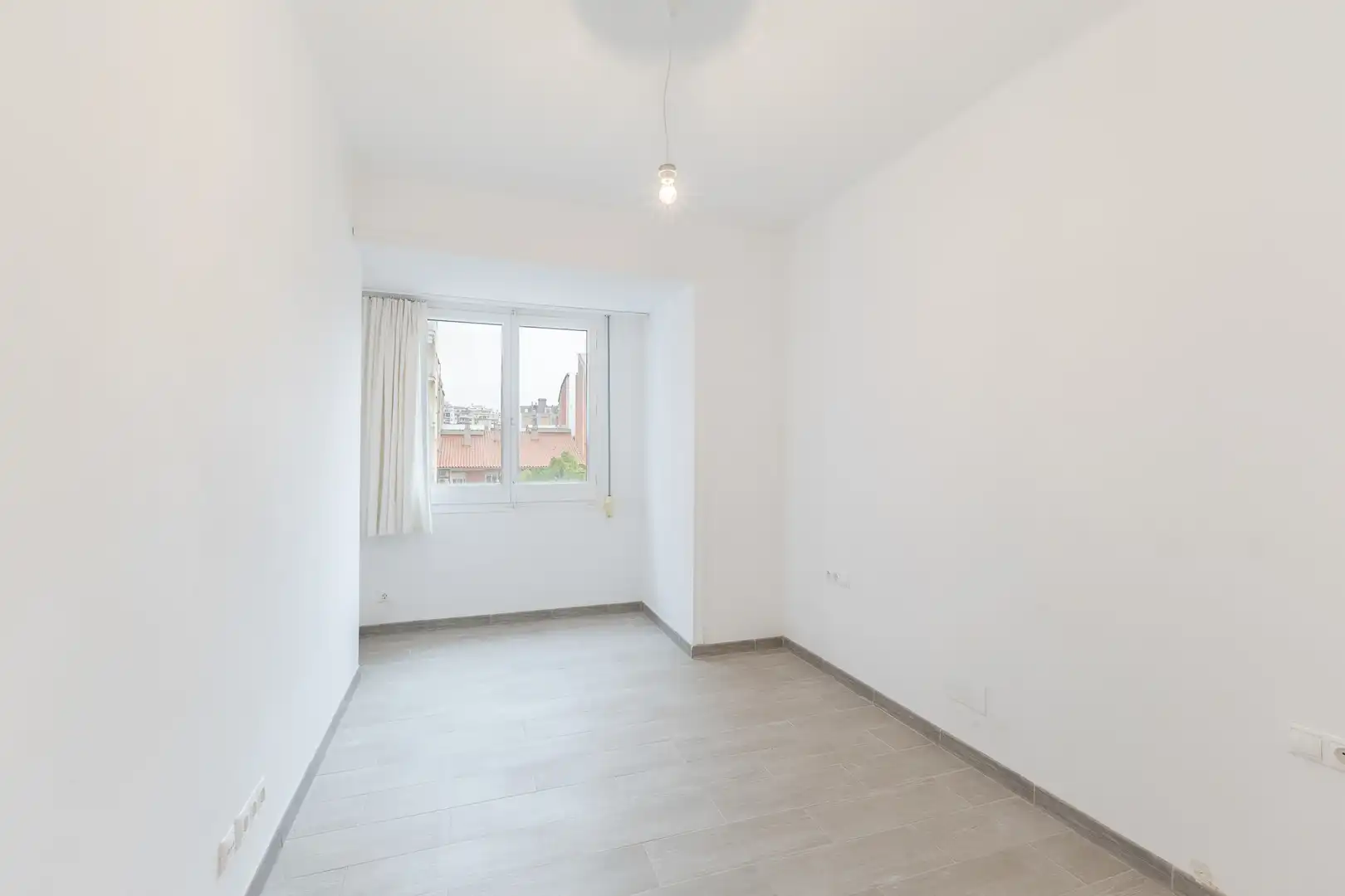 Habitación de Piso en venta en Barcelona con Aire acondicionado, Calefacción y Terraza