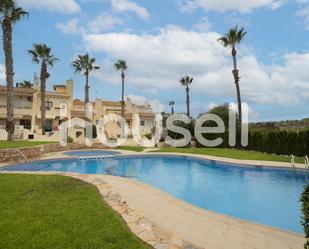 Vista exterior de Casa o xalet en venda en Orihuela amb Aire condicionat, Terrassa i Piscina