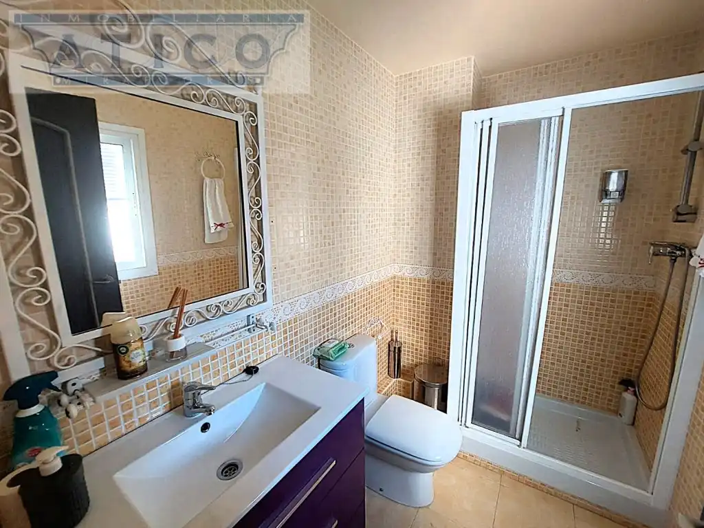 Bathroom of Houses for sale in Sevilla  with Air Conditioner and Terrace