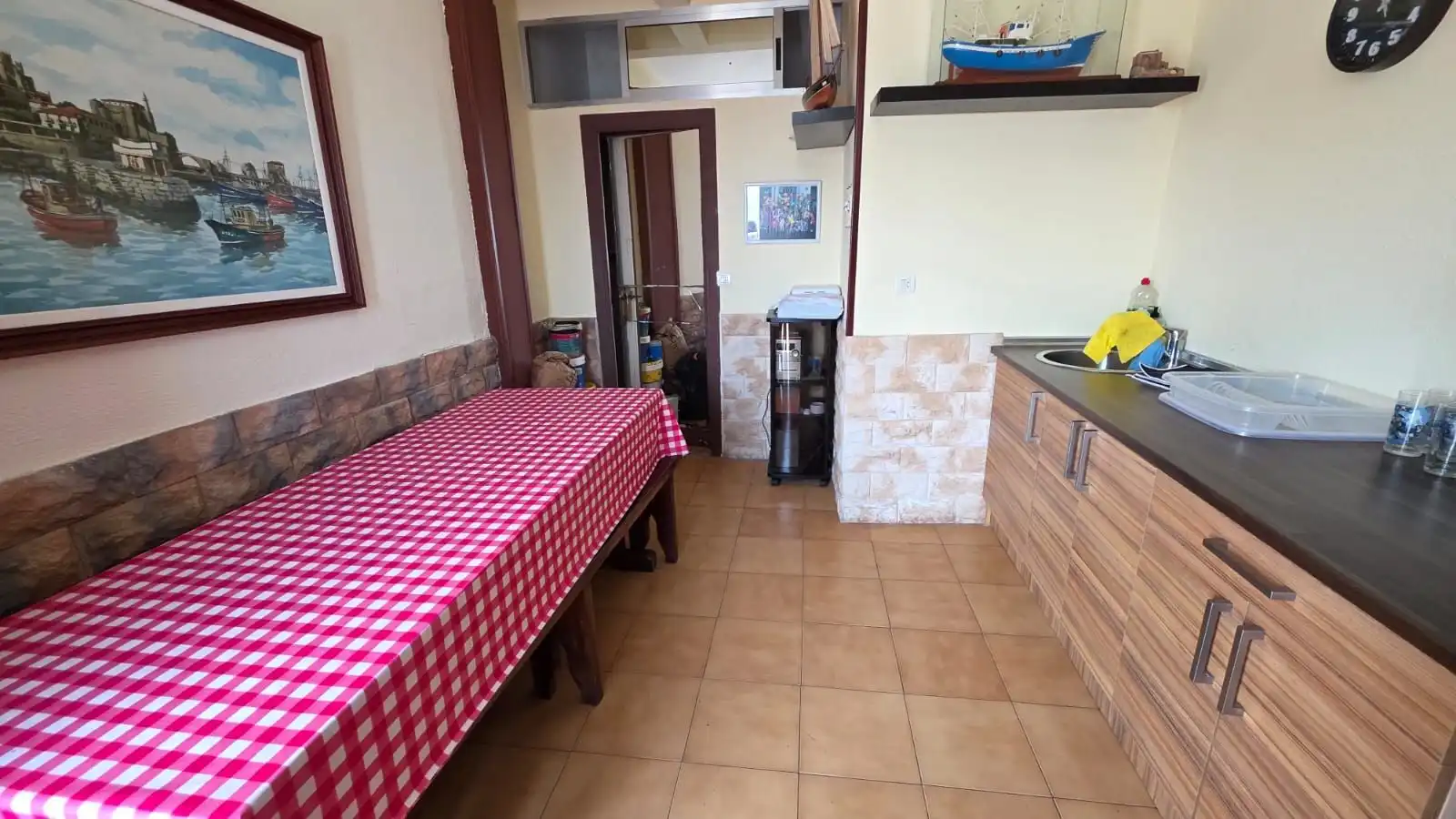 Cocina de Local en venta en Castro-Urdiales