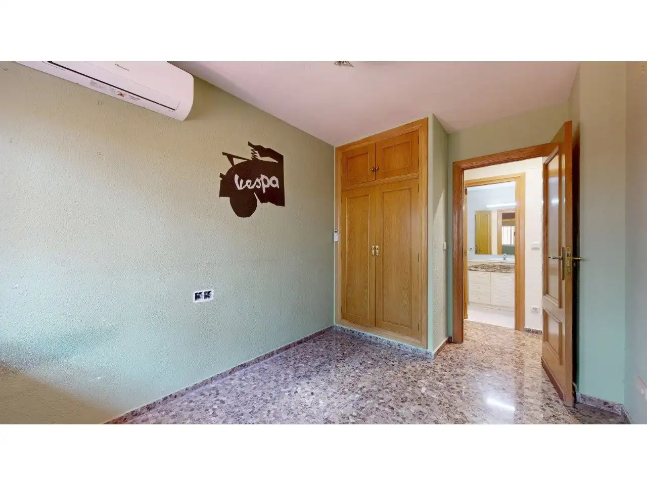 Habitación de Piso en venta en Valencia con Aire acondicionado, Calefacción y Jardín privado
