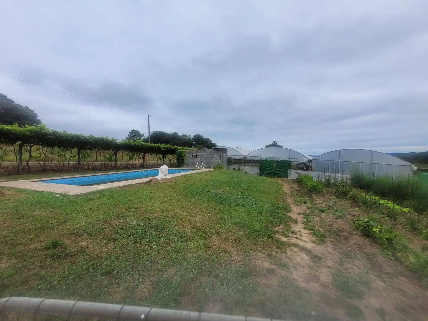Casa o xalet en venda en A Estrada  amb Jardí privat, Traster i Piscina