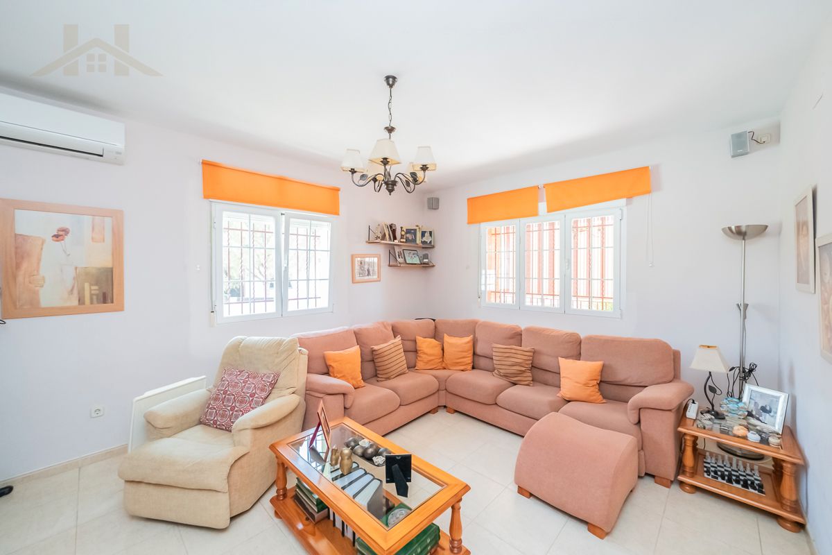 Living room of House or chalet for sale in Santa Cruz del Retamar  with Air Conditioner, Heating and Private garden