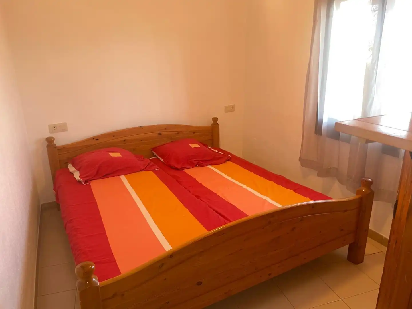 Dormitori de Apartament en venda en Empuriabrava amb Aire condicionat, Calefacció i Jardí privat