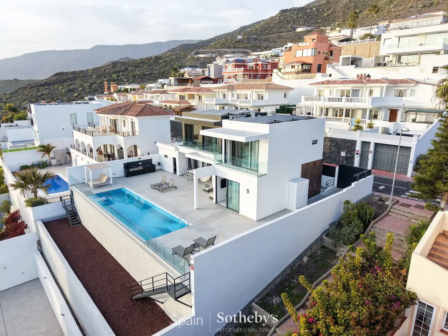Casa amb piscina en venda a Calle Navarra, imagen 2