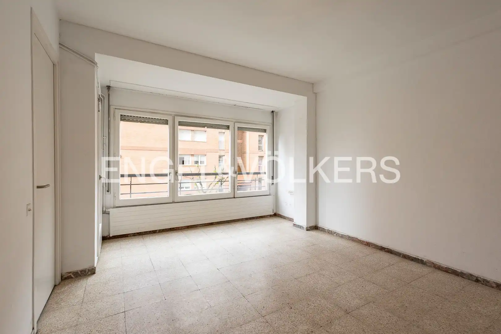 Flat for sale in El Poble Sec