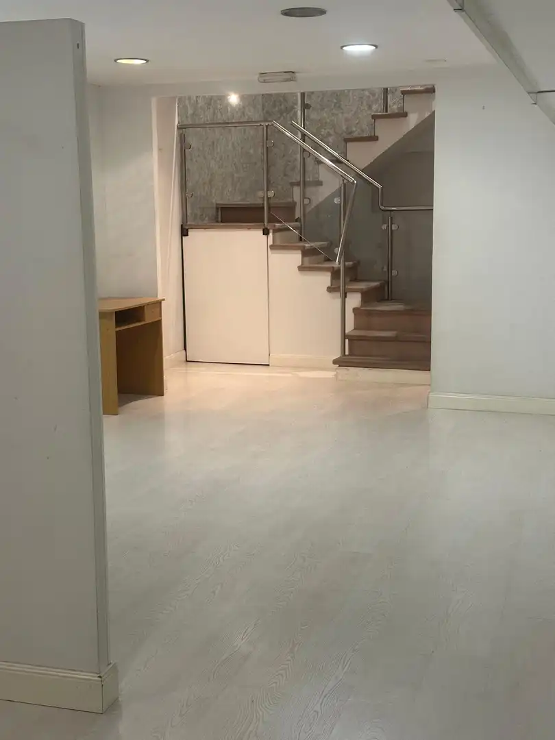 Local comercial de lloguer a Calle Marqués de Teverga 5, imagen 15