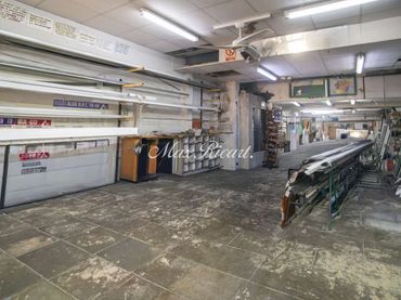 Local comercial en venta en Sants - Montjuïc