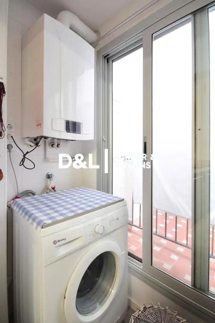 Vista exterior de Piso en venta en Vilanova i la Geltrú con Calefacción, Trastero y Balcón