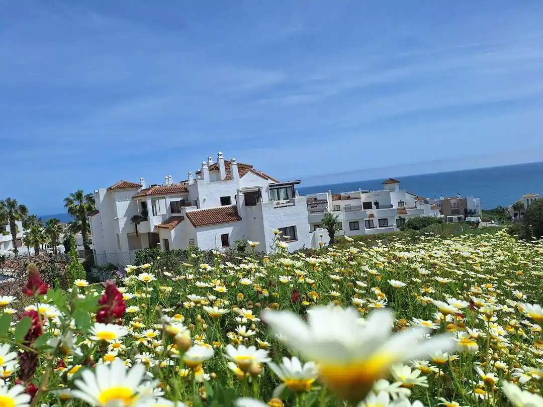 Exterior view of Attic for rent in La Alcaidesa  with Air Conditioner, Heating and Terrace
