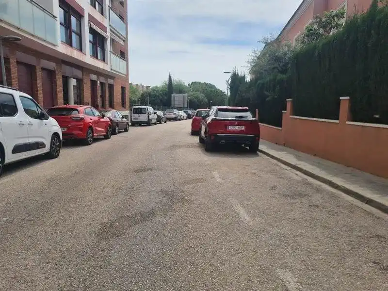 Parking of Detached homes for sale in El Vendrell  with Community pool