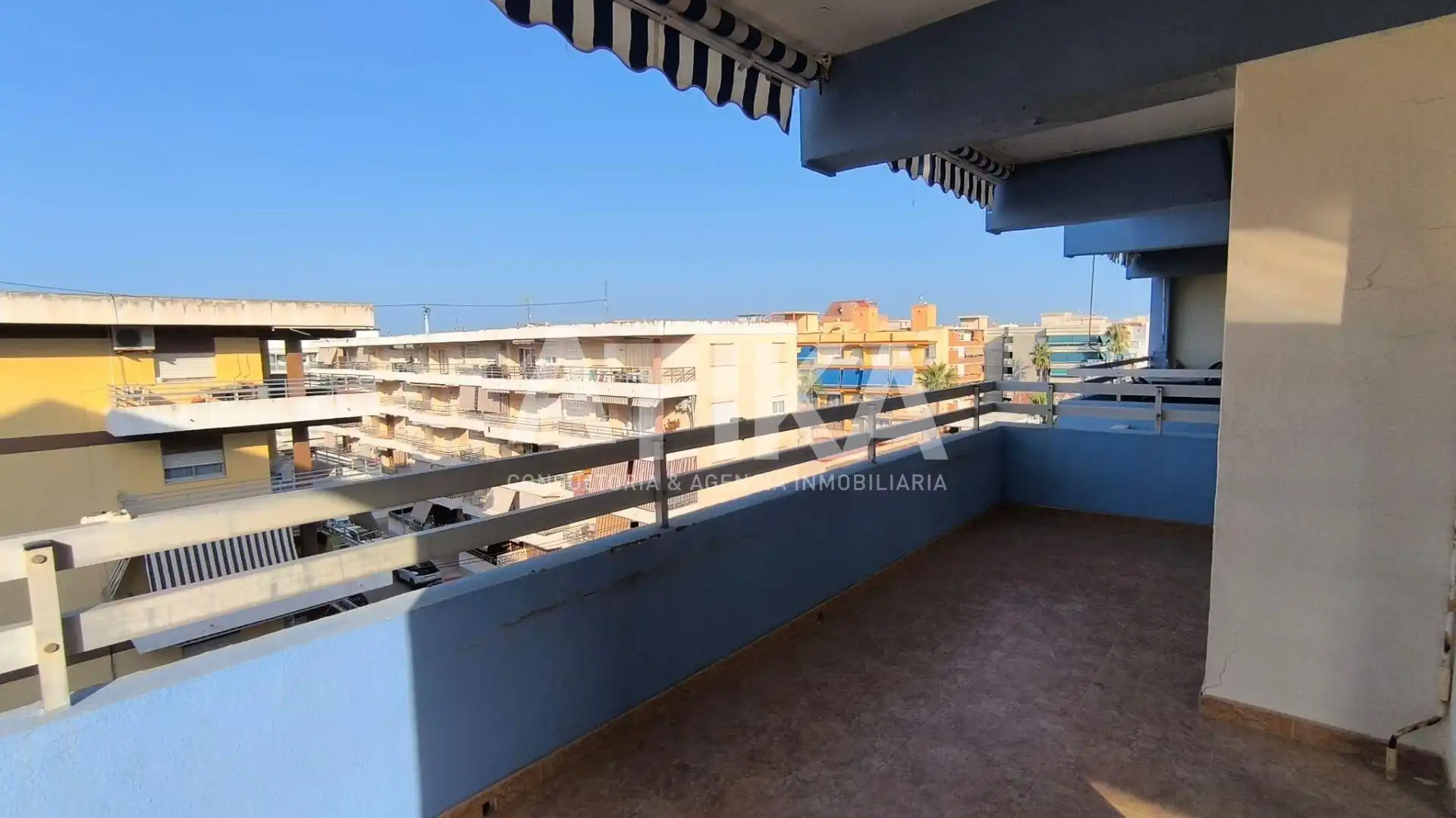 Terrace of Flat for sale in Daimús  with Air Conditioner, Heating and Parquet flooring