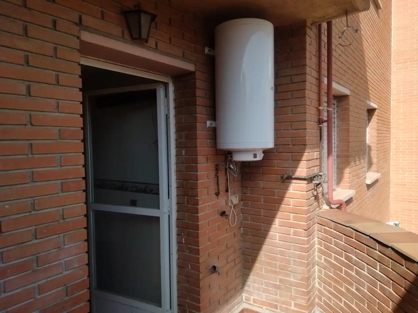 Exterior view of Flat for sale in Madrid  with Air Conditioner and Heating
