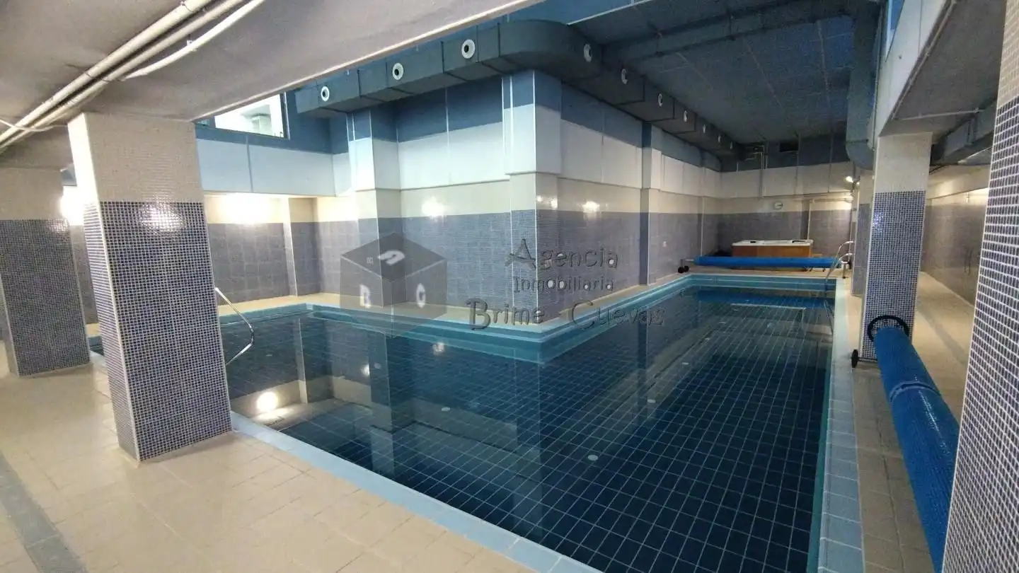 Piscina de Pis en venda en Vallobín - La Florida