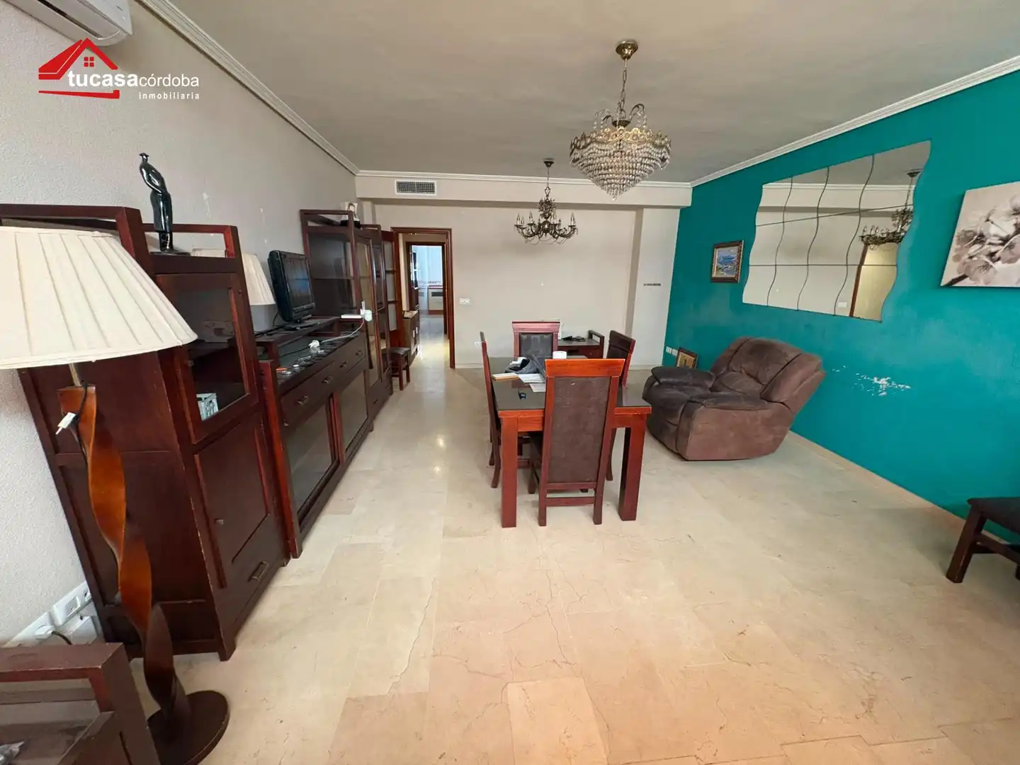 Sala d'estar de Casa o xalet en venda en Córdoba amb Aire condicionat, Calefacció i Terrassa