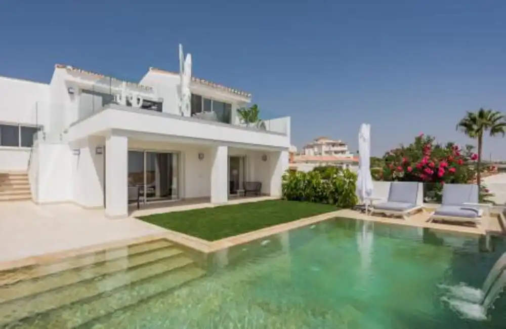 Jardín de Casa o chalet en venta en Estepona con Aire acondicionado, Jardín privado y Terraza