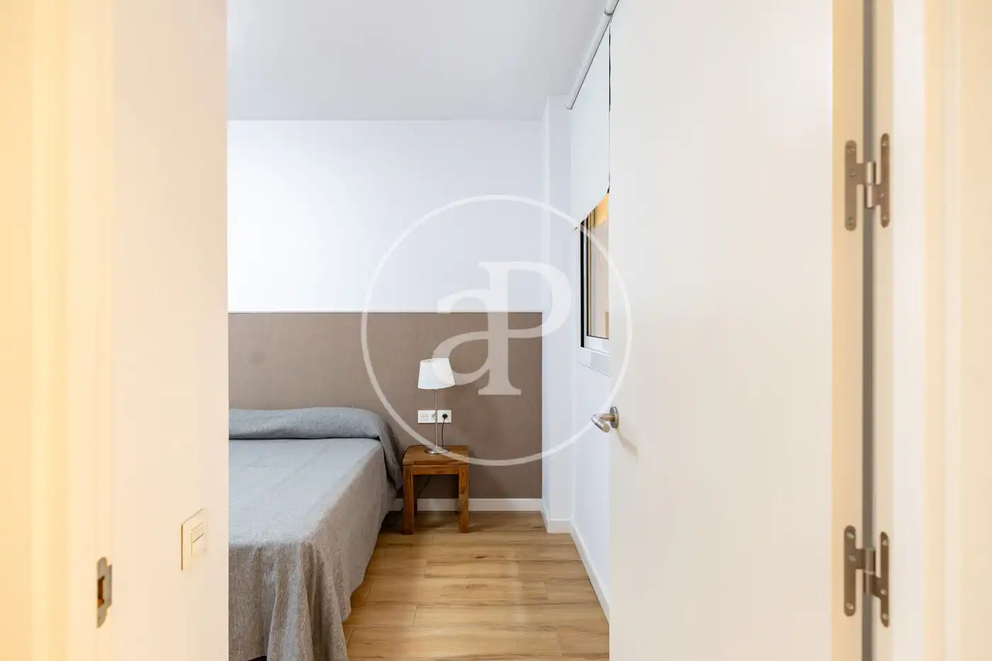 Bedroom of Flat for sale in Barcelona  with Air Conditioner, Heating and Community pool