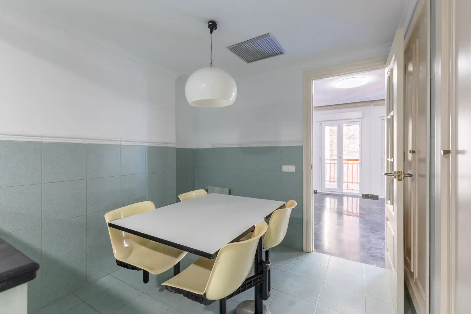 Dining room of Flat for sale in Valencia  with Air Conditioner, Heating and Balcony