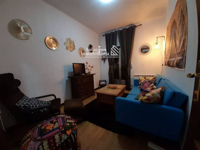 Piso en Alquiler en Salesas