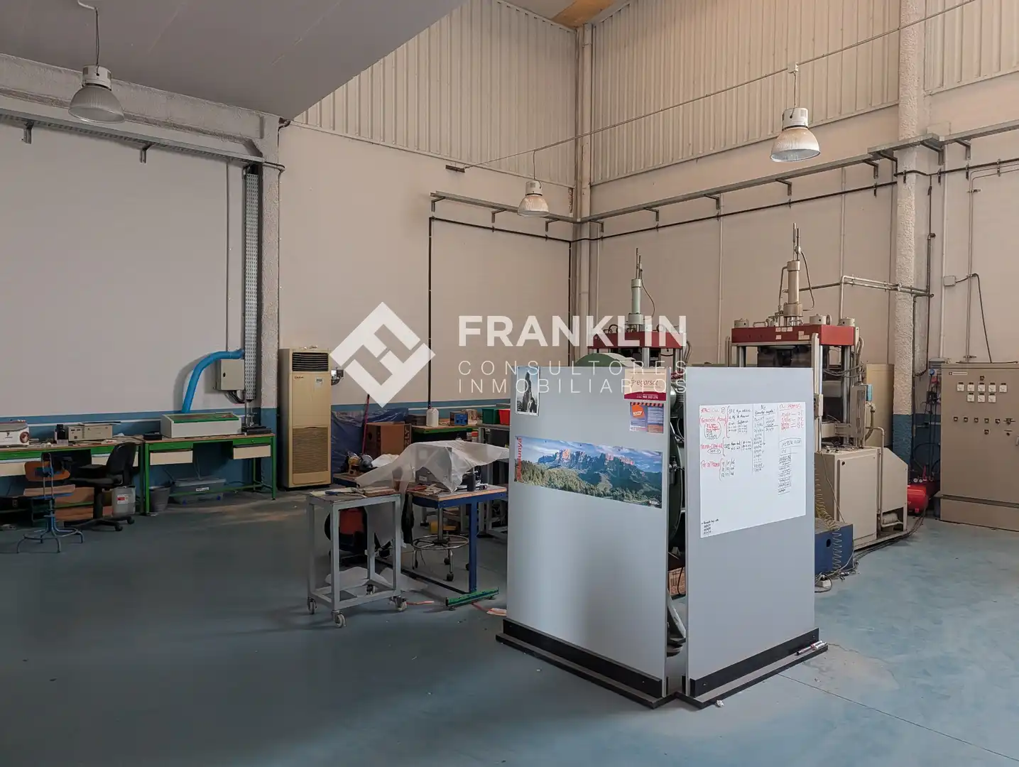 Nave industrial en venta en Cardedeu