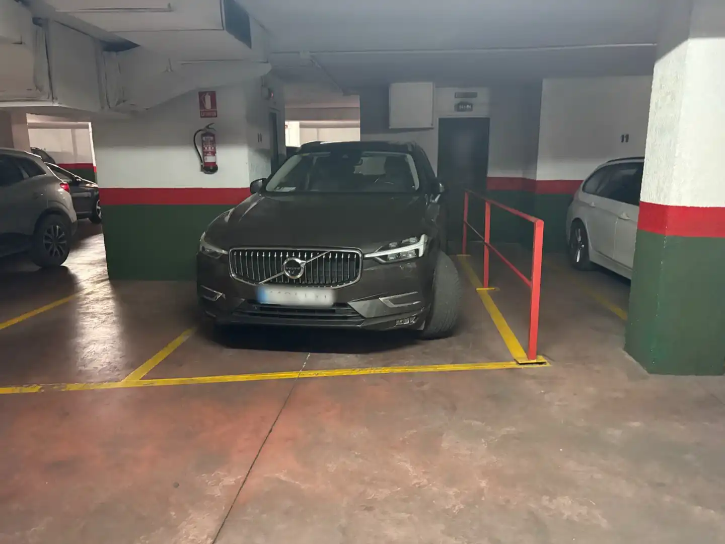 Aparcament de Pis de lloguer en Córdoba amb Aire condicionat, Calefacció i Balcó