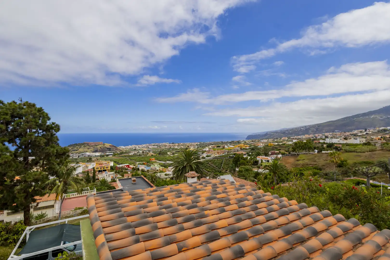 Vista exterior de Casa o chalet en venta en La Orotava con Jardín privado, Terraza y Trastero
