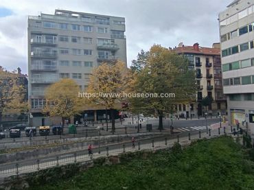 Oficina de lloguer a C/ URIBITARTE