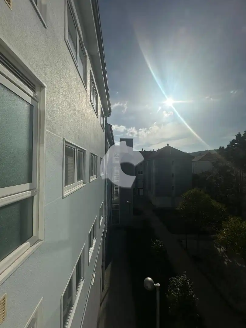 Außenansicht von Wohnung zur Miete in Santiago de Compostela  mit Heizung