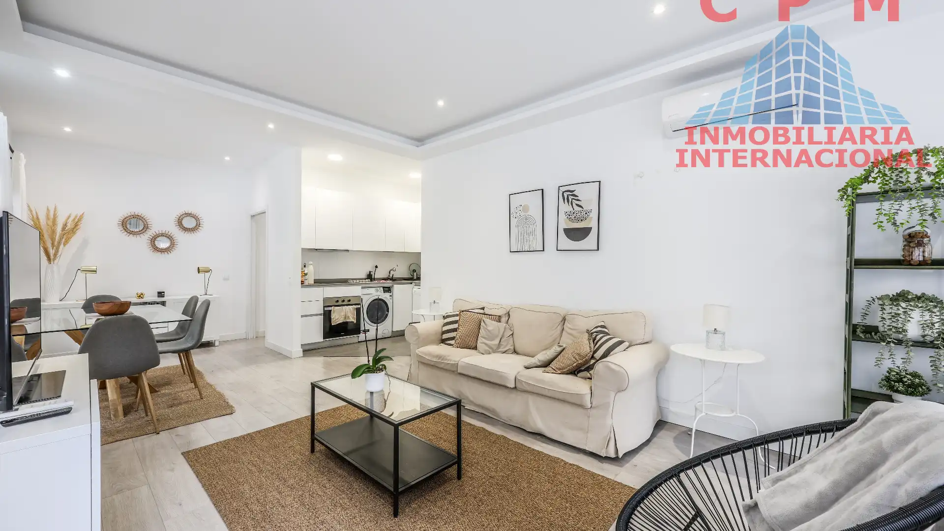 Sala de estar de Piso de alquiler en  Madrid Capital con Aire acondicionado, Calefacción y Parquet