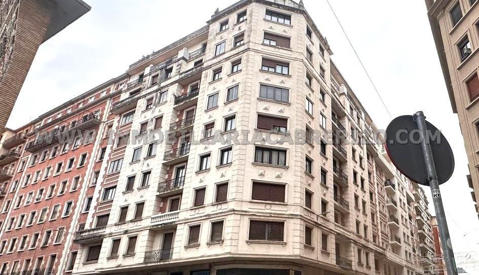 Photo 1 of Flat for sale in Calle Iturralde y Suit, 2º Ensanche, Navarra