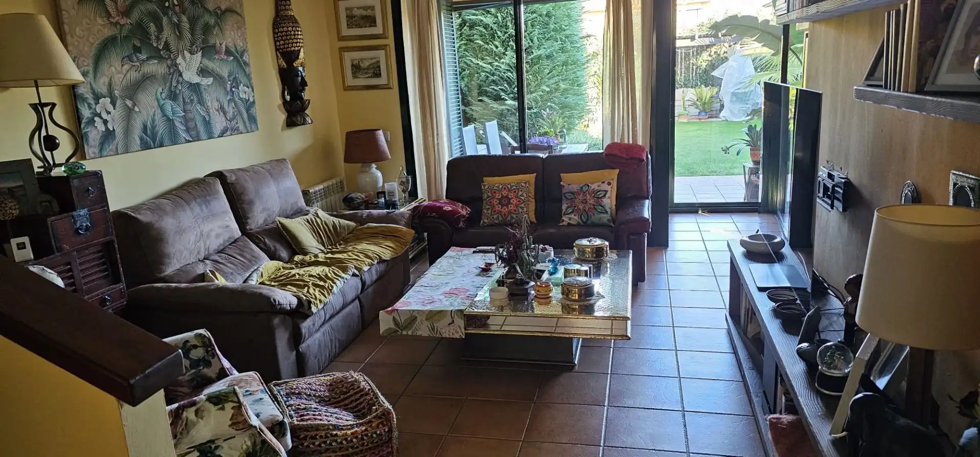 Sala d'estar de Casa adosada en venda en Navata amb Aire condicionat, Calefacció i Traster