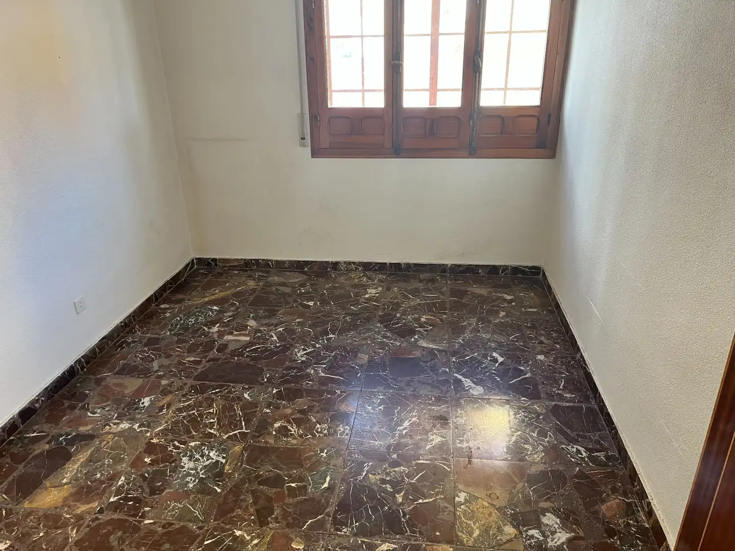 Piso en venta en Las Navas del Marqués  con Calefacción y Trastero