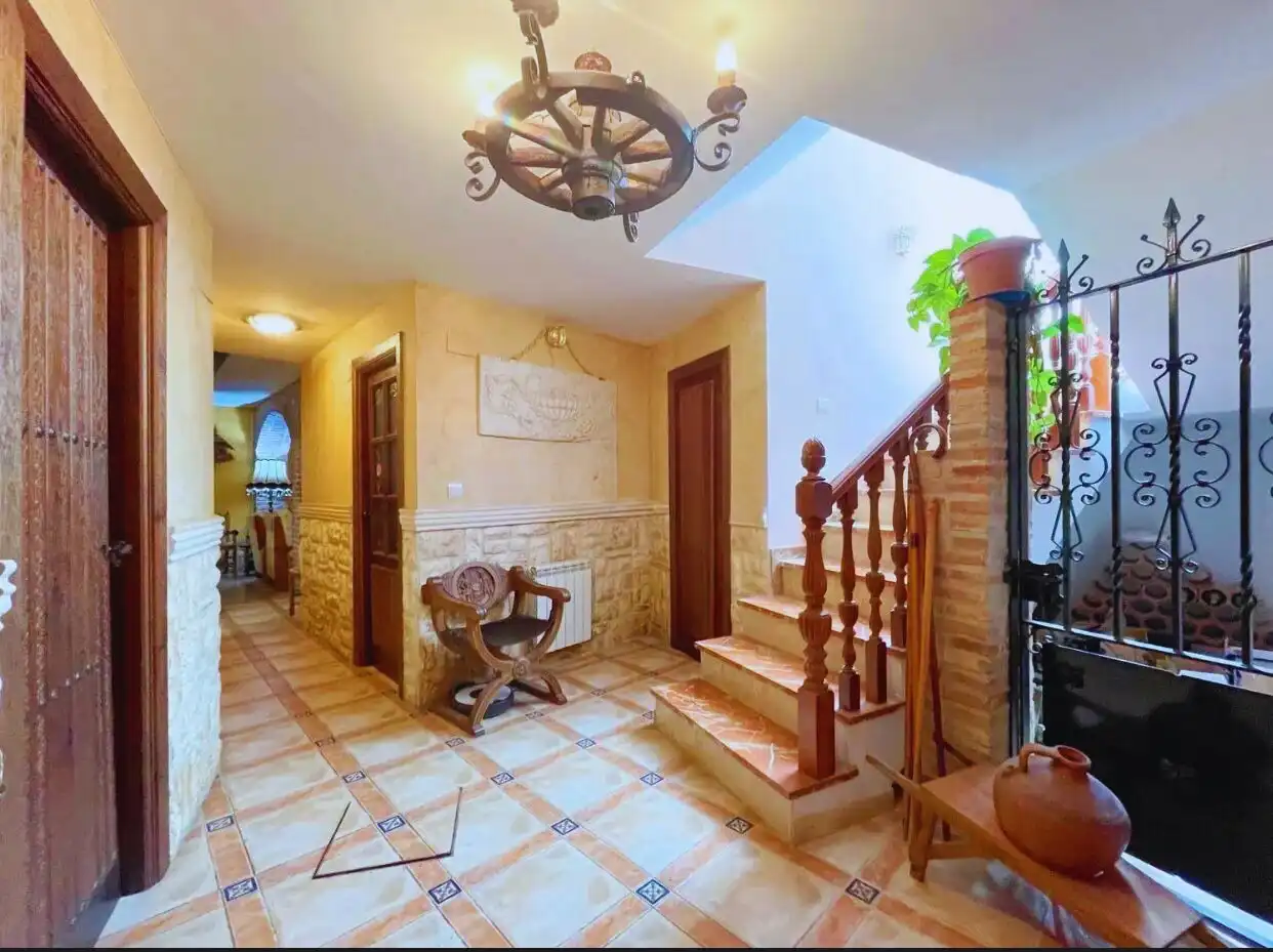 Houses for sale in Zaragoza  with Air Conditioner, Heating and Private garden