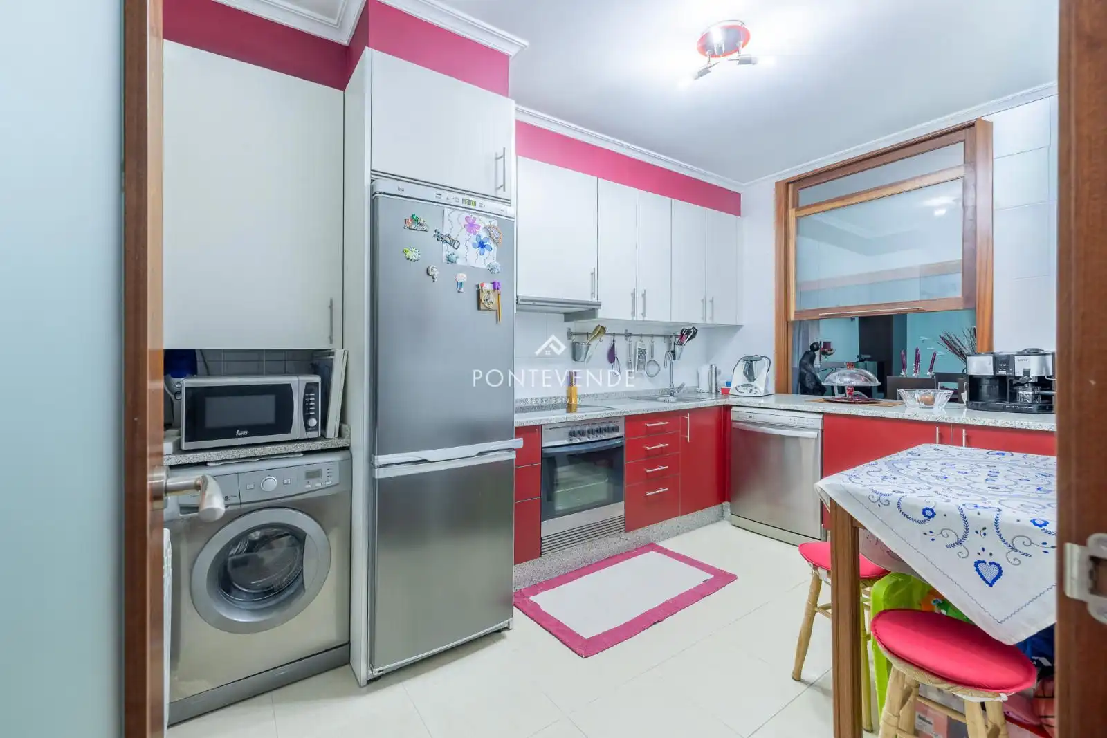 Küche von Wohnung zum Verkauf in Vigo  mit Heizung, Terrasse und Abstellraum