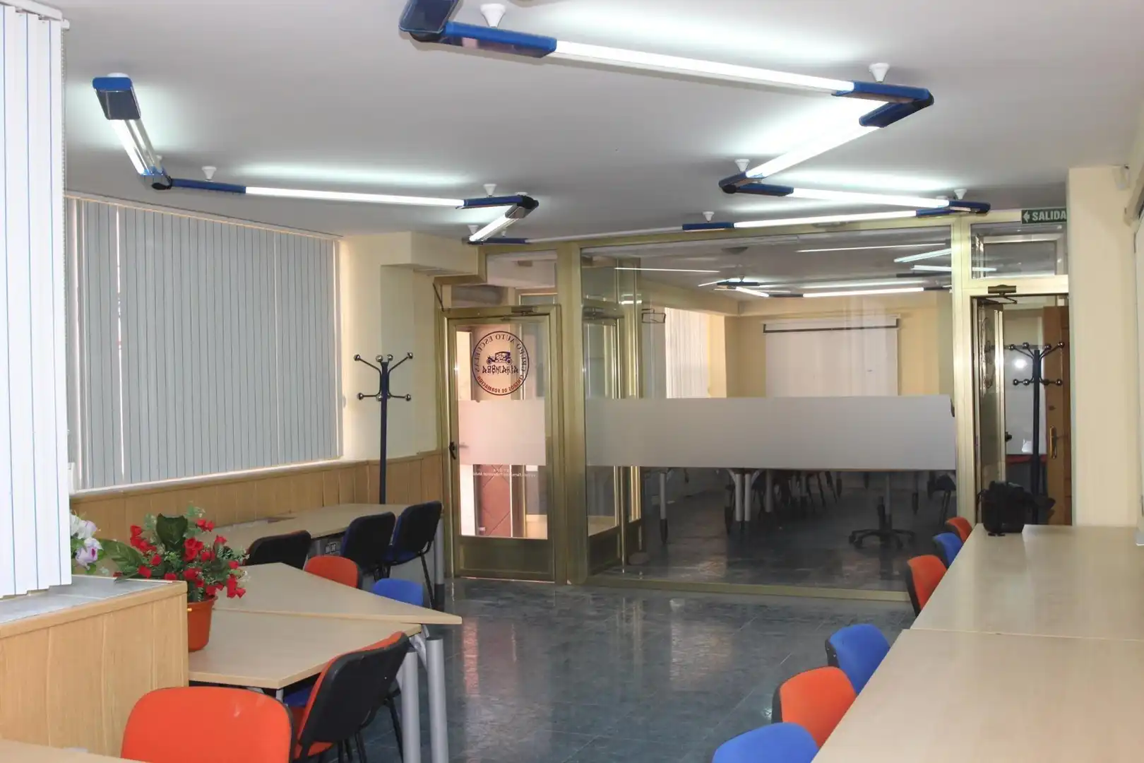 Local en venta en Las Gabias con Aire acondicionado