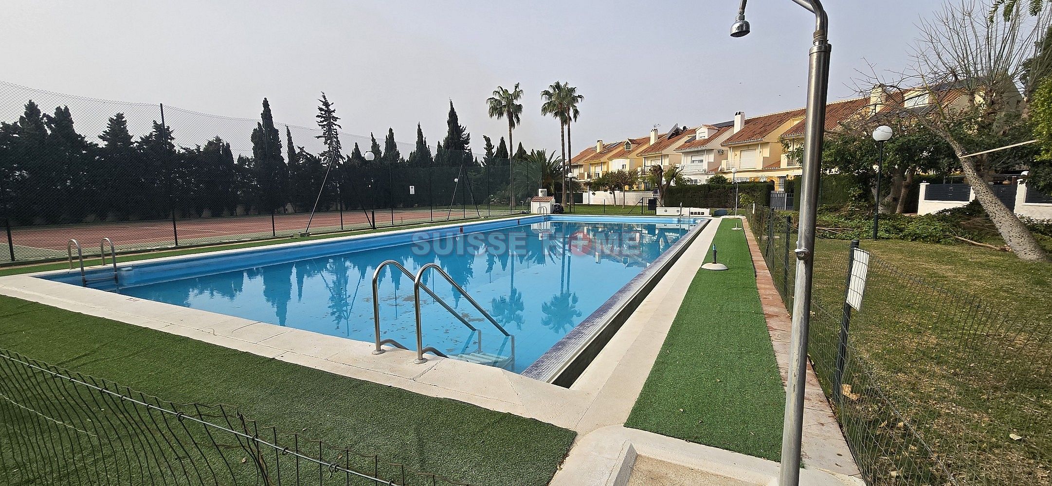 Piscina de Casa adosada en venda en Vélez-Málaga amb Piscina