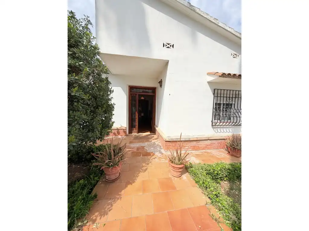 Vista exterior de Casa o chalet en venta en Valencia