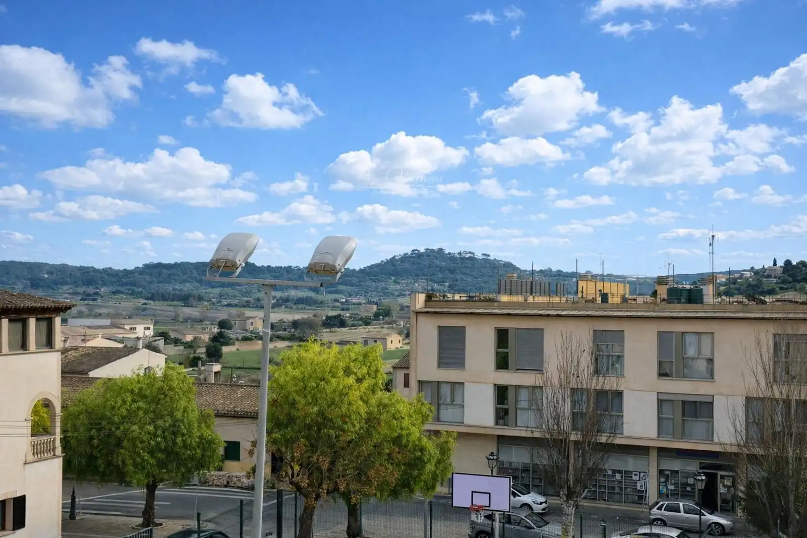 Vista exterior de Casa adosada en venda en Montuïri amb Aire condicionat, Calefacció i Terrassa