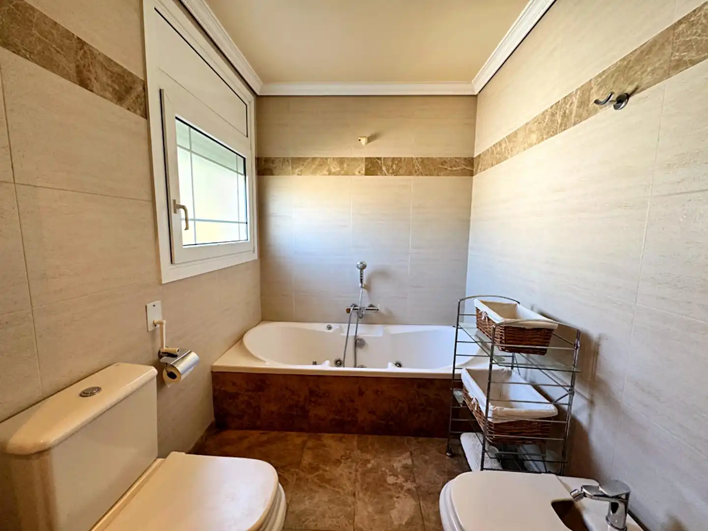Casa amb piscina en venda a Avenida GARROFERS, imagen 36