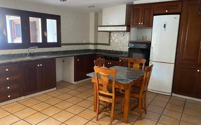 Kitchen of Single-family semi-detached for sale in Alginet  with Terrace