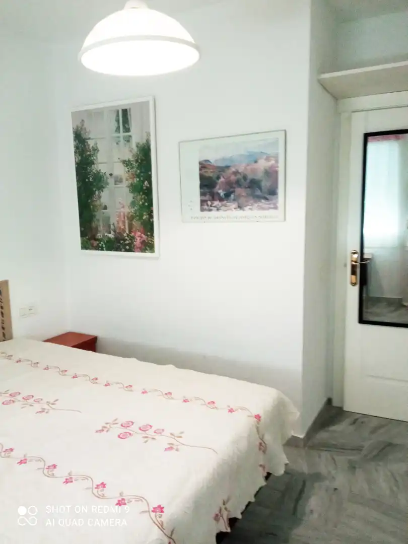 Dormitori de Dúplex de lloguer en Granada amb Calefacció, Moblat i Rentadora