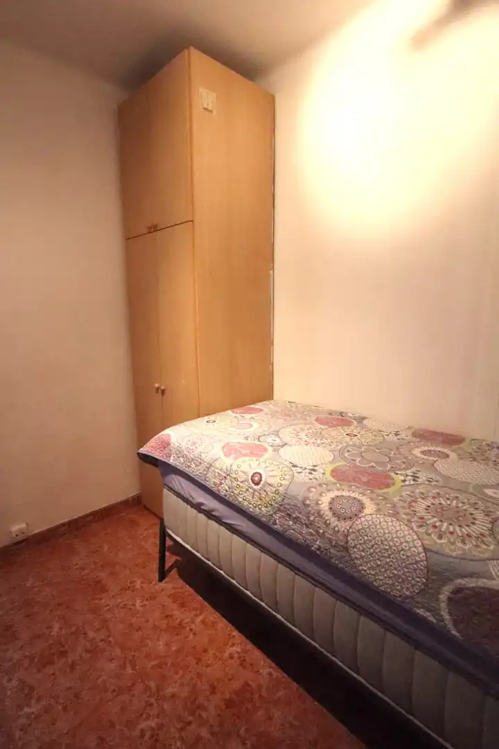 Habitación de Piso en venta en Barcelona con Balcón
