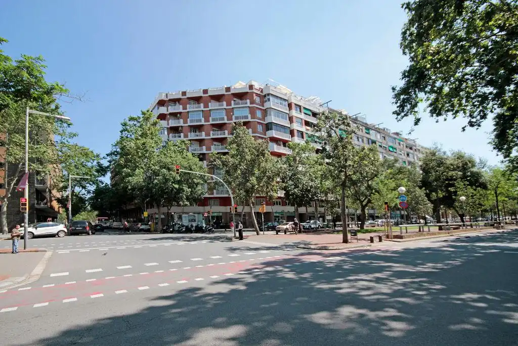 Vista exterior de Ático en venta en Barcelona con Aire acondicionado, Calefacción y Parquet